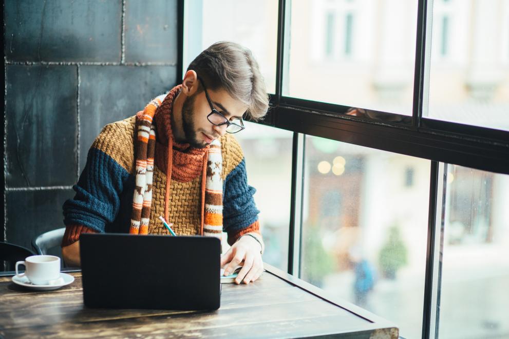 Combining work with study? Here is how to stay efficient